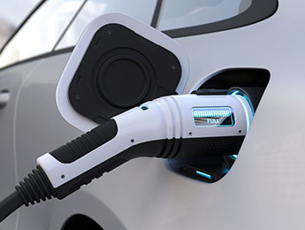 ¿Qué diferencias hay entre un híbrido y un híbrido enchufable?