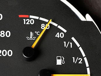 ¿Cuántos kilómetros rinde un litro de gasolina y de qué depende el consumo?